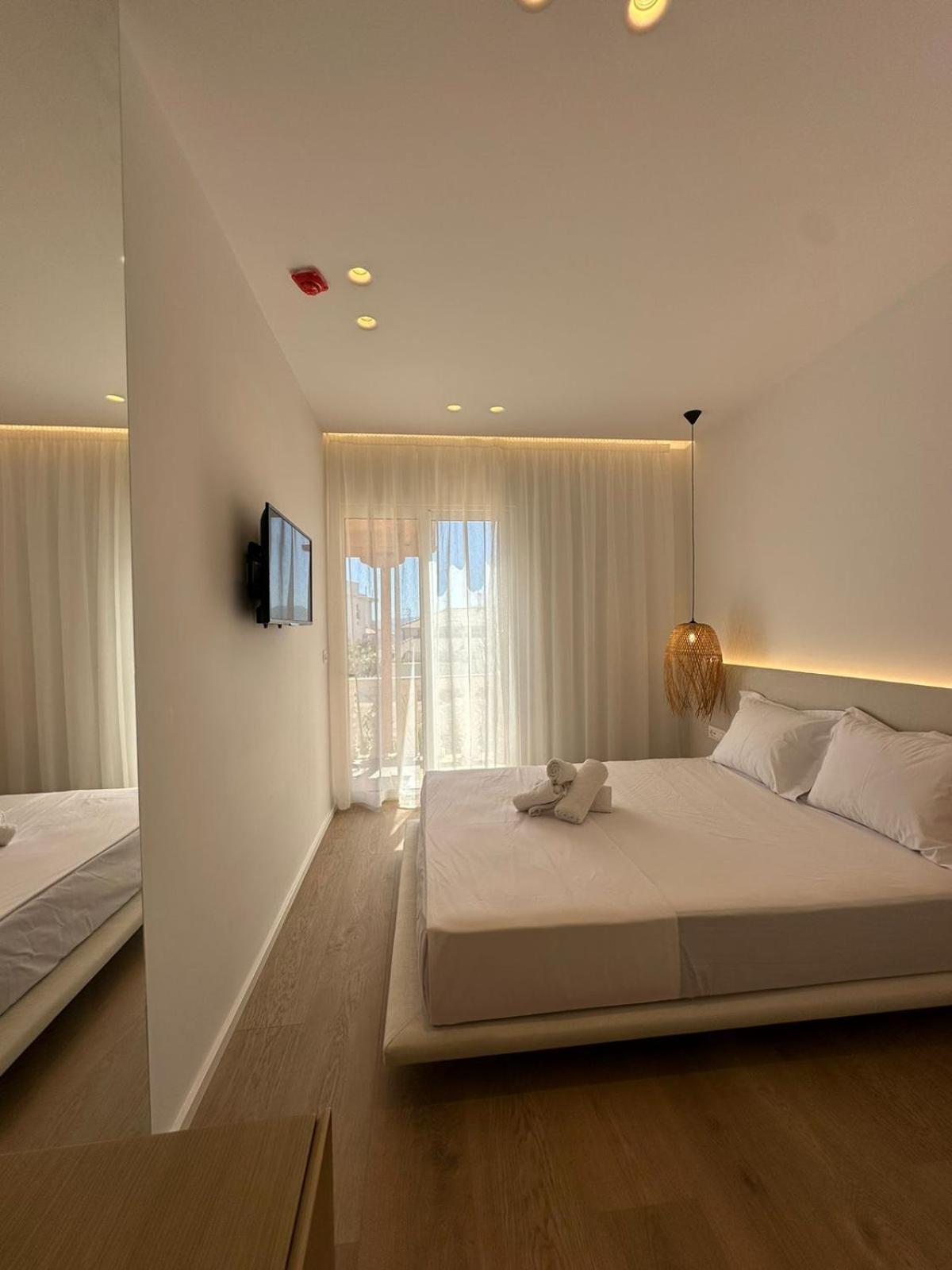 Villa Mucho Sarandë Exterior foto